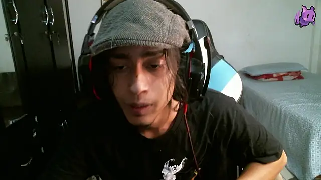 Snapshot of Dickie_Dicking chatting on 02-09-26, 04:05 Dickie Dicking online show from 02-09-26, 04:05