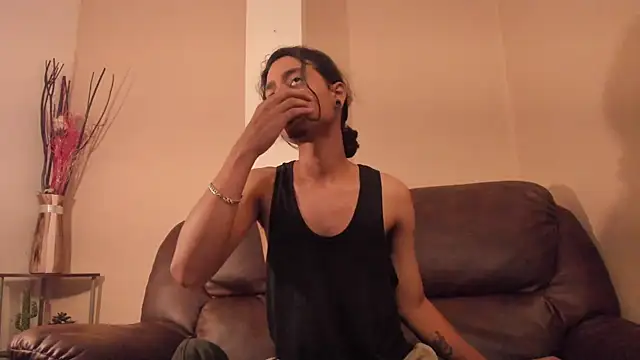 Snapshot of Dickie_Dicking chatting on 10-31-25, 08:27 Dickie Dicking online show from 10-31-25, 08:27