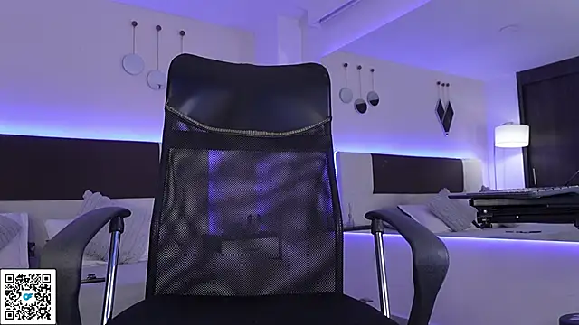 DanteeStone online show from 04-11-26, 03:16