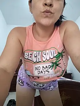 LindaSalo33 online show from 10-05-25, 05:58