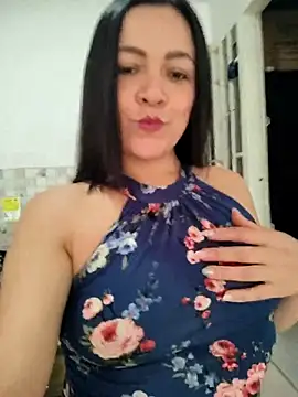 LindaSalo33 online show from 10-03-25, 09:16