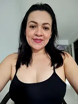 LindaSalo33 online show from 10-16-25, 07:44