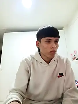 mazo18 online show from 01-06-26, 04:27