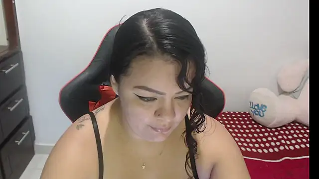 Snapshot of emily_sexxx chatting on 01-17-26, 05:44 emily sexxx online show from 01-17-26, 05:44