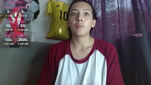 JuliethaFox online show from 06-30-26, 05:46