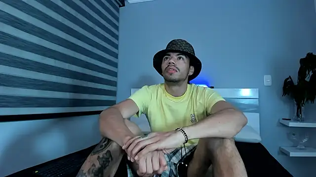 ZaynShadow online show from 10-20-25, 06:48