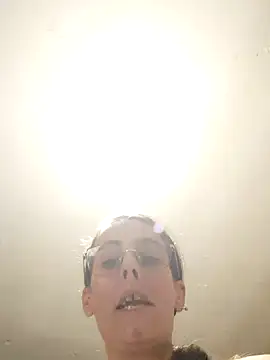 Snapshot of DiosesEdem13 chatting on 10-13-25, 11:16 DiosesEdem13 online show from 10-13-25, 11:16