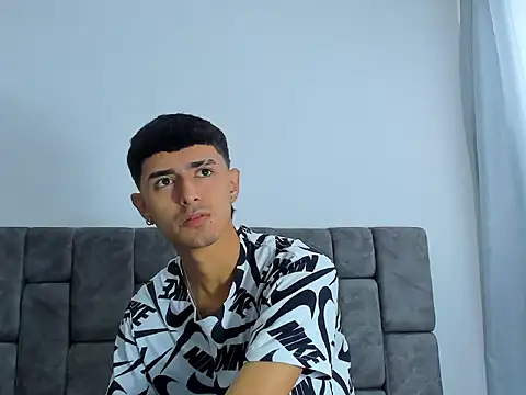 Anthony carter online show from 10-31-25, 02:13