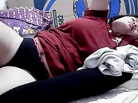 HornyPussie69 online show from 10-03-25, 07:48