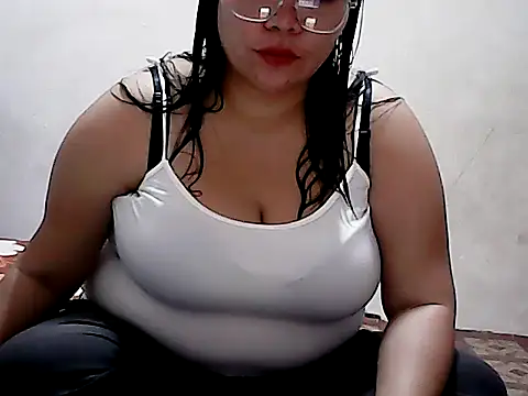 Snapshot of HornyPussie69 chatting on 02-01-26, 12:09 HornyPussie69 online show from 02-01-26, 12:09