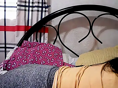 HornyPussie69 online show from 03-10-26, 03:43