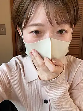 momo yuipu online show from 10-06-25, 12:56