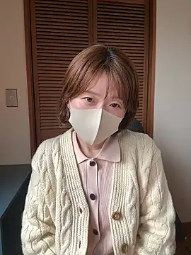 momo yuipu online show from 10-21-25, 01:05