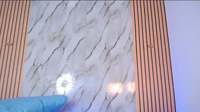 PiaGelvez online show from 11-12-25, 09:18