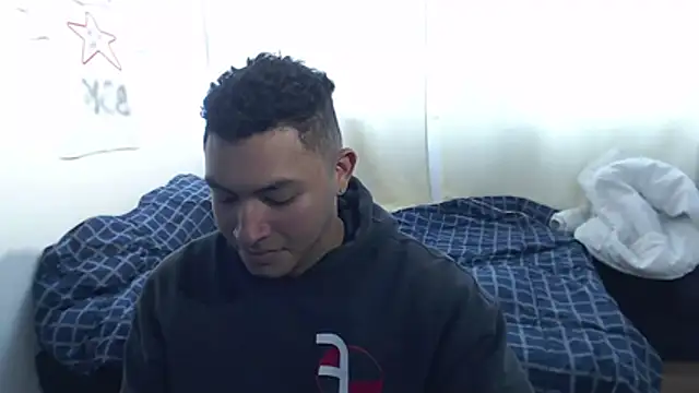 Snapshot of Ander_Wolf chatting on 10-08-25, 06:19 Ander Wolf online show from 10-08-25, 06:19