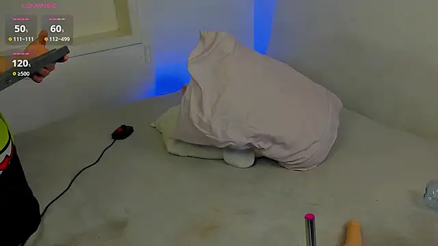 Alejarossi online show from 03-21-26, 01:26