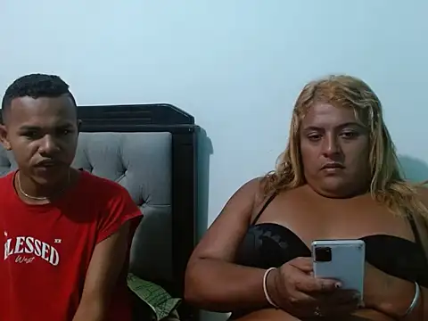 Kiarayalex online show from 10-15-25, 05:50