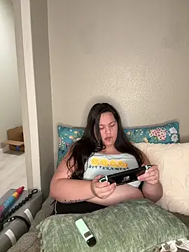 BrattyKrystal online show from 10-04-25, 01:18