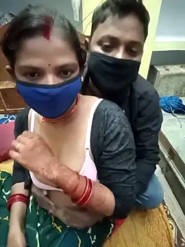 Snapshot of Neelam-baby1 chatting on 10-09-25, 04:40 Neelam-baby1 online show from 10-09-25, 04:40