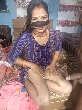 Snapshot of Neelam-baby1 chatting on 11-15-25, 07:07 Neelam-baby1 online show from 11-15-25, 07:07