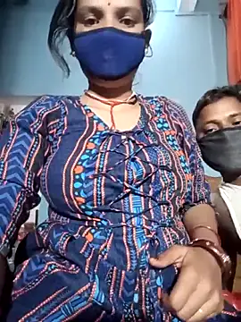 Snapshot of Neelam-baby1 chatting on 10-18-25, 04:20 Neelam-baby1 online show from 10-18-25, 04:20