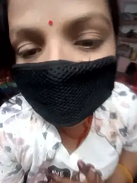 Snapshot of Neelam-baby1 chatting on 02-06-26, 04:25 Neelam-baby1 online show from 02-06-26, 04:25