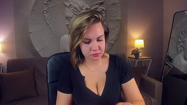 AriaEven online show from 10-16-25, 03:09