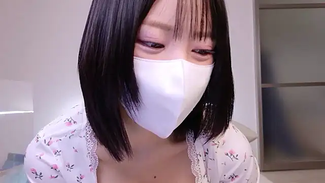 Snapshot of hana-08787- chatting on 04-23-26, 08:43 hana-08787- online show from 04-23-26, 08:43