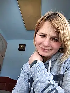 Snapshot of Masha412111 chatting on 02-10-26, 10:47 Masha412111 online show from 02-10-26, 10:47