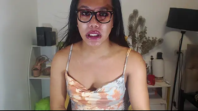 hugecockyurikaa online show from 10-15-25, 11:57