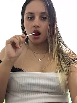 Snapshot of Miaa__- chatting on 10-26-25, 11:27 Miaa - online show from 10-26-25, 11:27