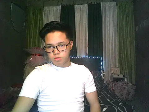 hot babyboy26 online show from 03-18-26, 12:08