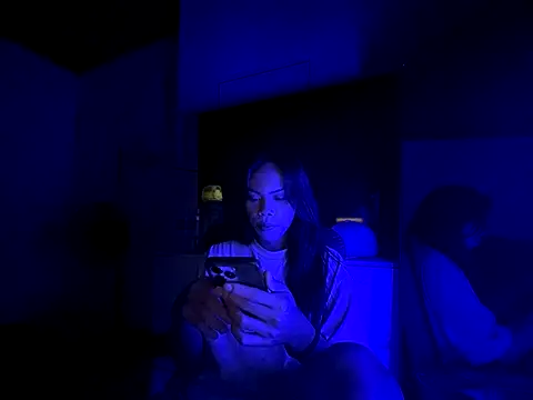 Snapshot of ella_foxtrot chatting on 10-05-25, 10:44 ella foxtrot online show from 10-05-25, 10:44