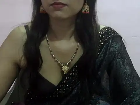 Laila Cute online show from 04-19-26, 11:44