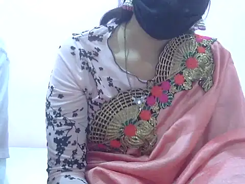 Snapshot of Laila_Cute chatting on 02-19-26, 03:47 Laila Cute online show from 02-19-26, 03:47