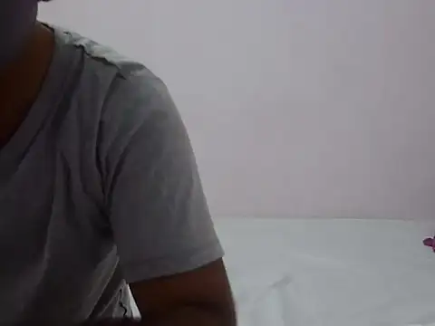 Snapshot of Laila_Cute chatting on 02-26-26, 03:50 Laila Cute online show from 02-26-26, 03:50