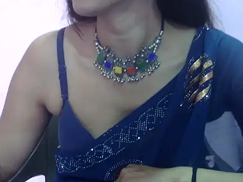 Laila Cute online show from 05-15-26, 04:10