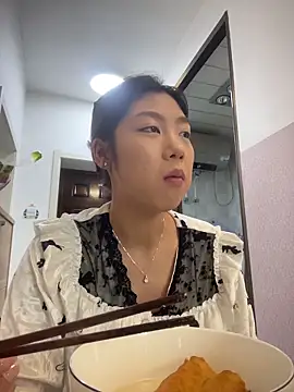chibaoao66 online show from 10-26-25, 12:44