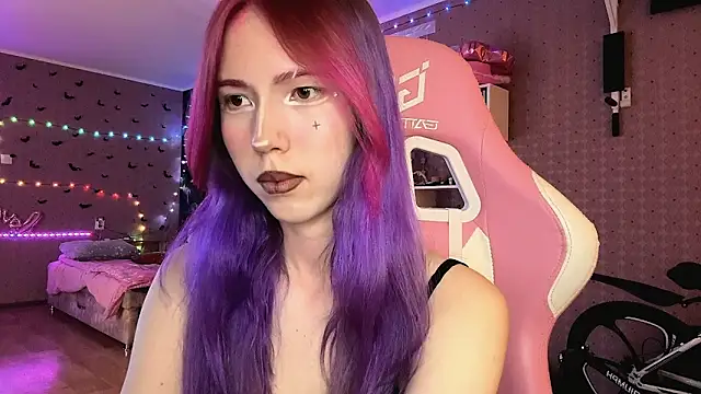 Jerrieberry online show from 12-21-25, 02:19