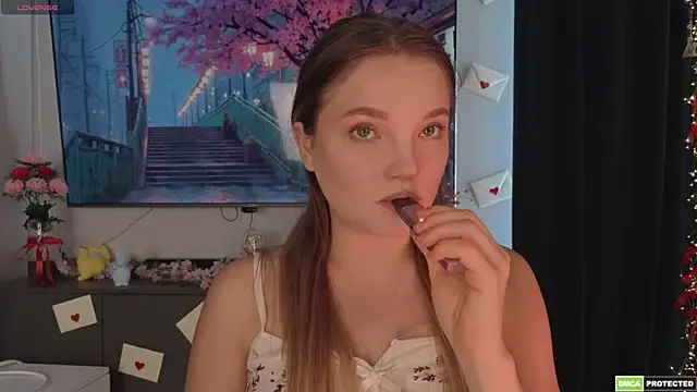 JulieLupo online show from 04-17-26, 07:11