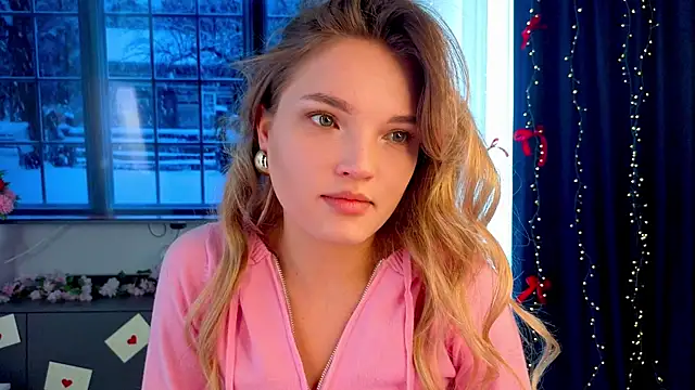 JulieLupo online show from 02-22-26, 06:16