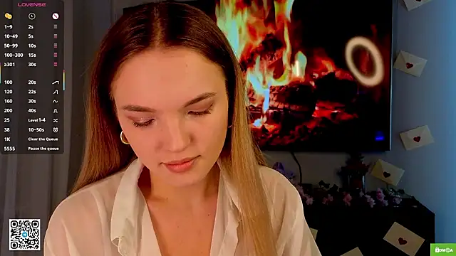 JulieLupo online show from 02-18-26, 06:11