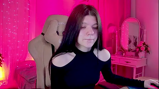 StasyaCollins online show from 12-17-25, 06:07