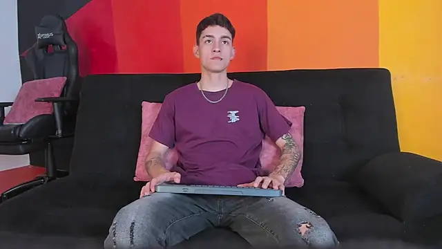 LukeSavagge online show from 10-16-25, 01:52