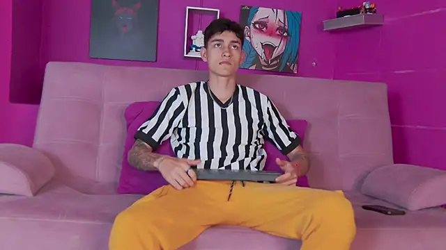LukeSavagge online show from 10-25-25, 12:50