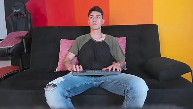 LukeSavagge online show from 10-18-25, 08:44