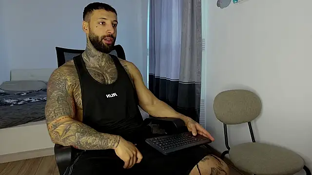 MasculineGuy99 online show from 11-12-25, 07:01