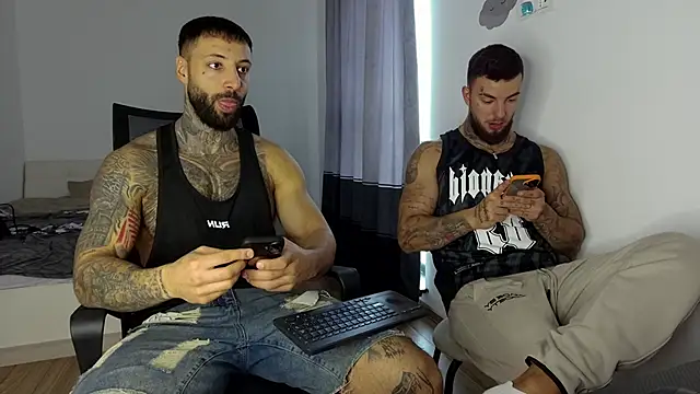 MasculineGuy99 online show from 11-11-25, 08:53