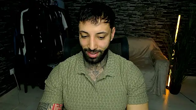 MasculineGuy99 online show from 03-17-26, 08:34