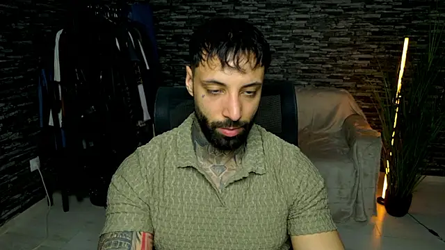 MasculineGuy99 online show from 03-18-26, 08:53